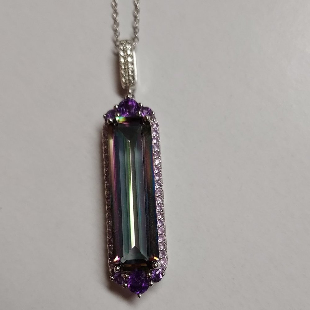 MULTI COLOR QUARTZ PENDANT